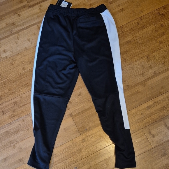 Jordan Black and White Sweatpants - Picture 3 of 3